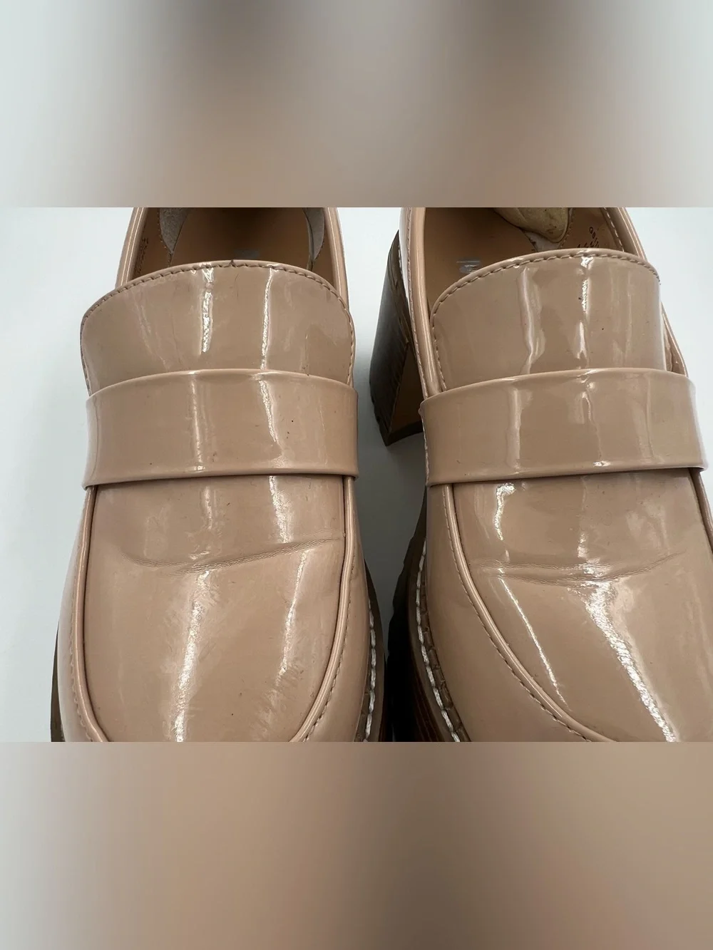 Mia Delilah Chunky Platform Heal Loafers Glossy Nude/Tan Patent Finish Size 7.5
